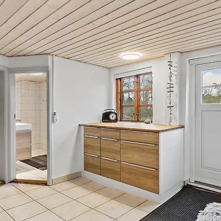 2 Bedroom Beautiful In Bogense